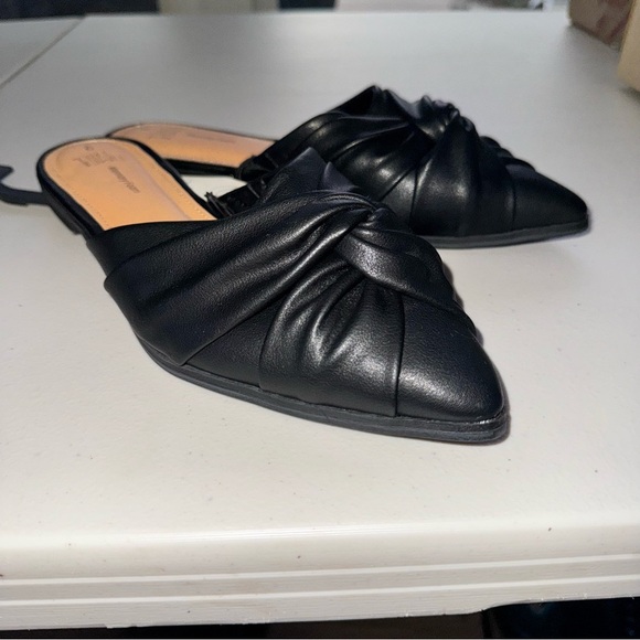Time and Tru Shoes - Black Mule Sandal Time and Tru Twist Mule Dress Slip On Pointed Toe Size 9 NWT